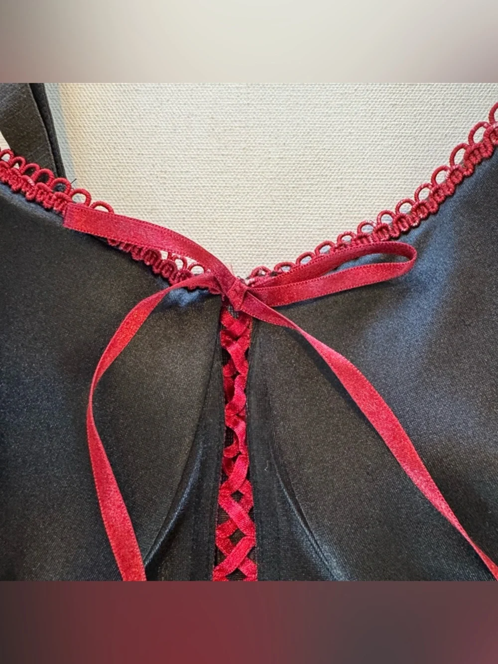 Cacique Burgundy Corset Bra Top Size 44 Black/Red Padded Adjustable Straps